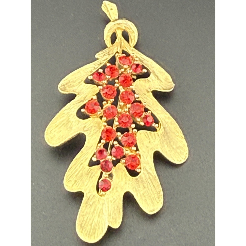 Gold Tone Red Rhinestone Christmas Tree Brooch Pin Pendant Holiday Jewelry Gift